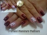 unhas prontas com os adesivos